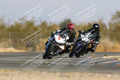 media/Jan-14-2024-SoCal Trackdays (Sun) [[2e55ec21a6]]/Turn 2 (1025am)/